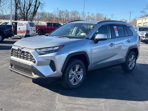 New 2025 Toyota RAV4 XLE image 25