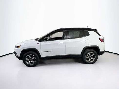 Used 2022 Jeep Compass Trailhawk w/ Trailhawk Convenience Group AWD/4WD image 8