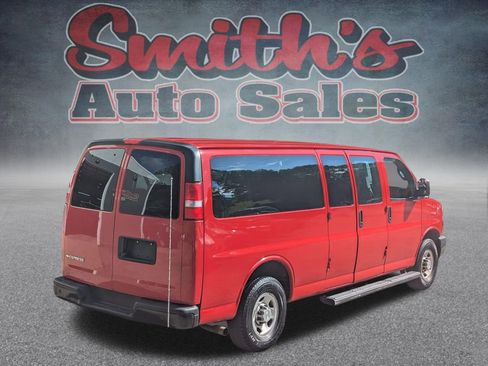 Used 2022 Chevrolet Express 3500 LS RWD image 6