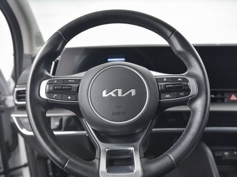 Used 2023 Kia Sportage EX image 19