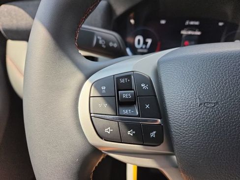 New 2026 Ford Explorer Active AWD/4WD image 15