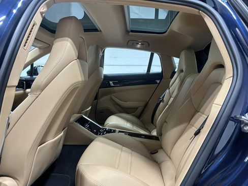 Used 2018 Porsche Panamera 4S w/ Sport Package AWD/4WD image 19