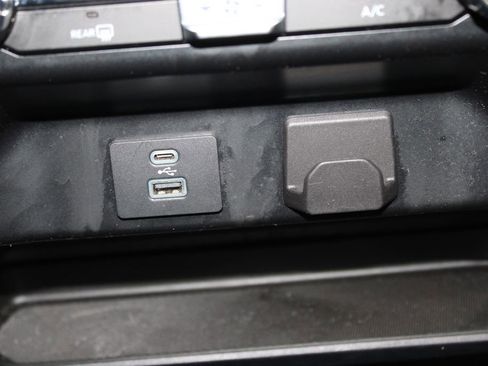 Used 2024 Ford F150 XLT w/ Tow/Haul Package image 46