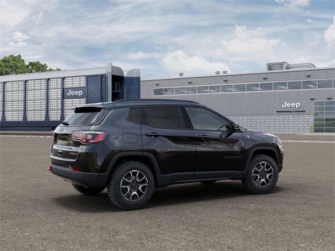 New 2026 Jeep Compass Trailhawk image 4