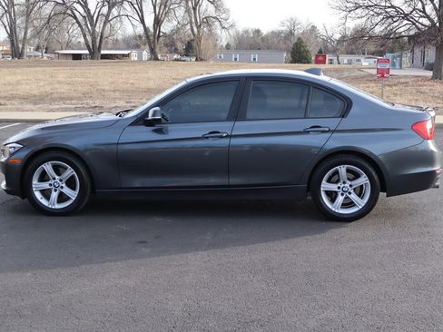 Used 2014 BMW 320i xDrive Sedan image 9