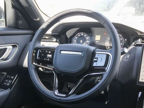 Certified 2026 Land Rover Range Rover Velar Dynamic SE AWD/4WD image 14