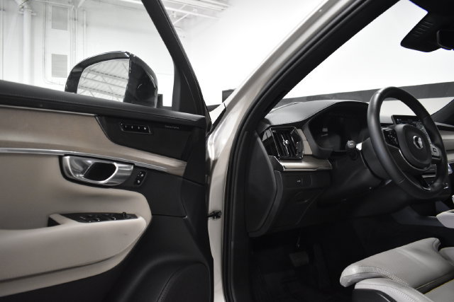 Used 2026 Volvo XC90 B6 Ultra w/ Lounge Package AWD/4WD image 20