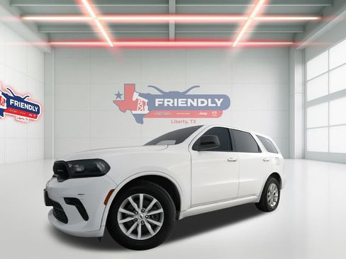 Used 2025 Dodge Durango GT image 1