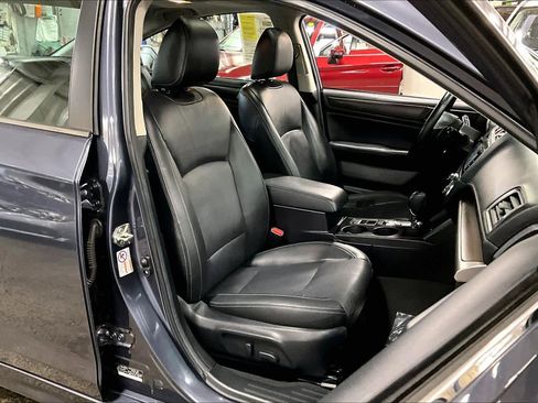 Used 2016 Subaru Legacy 2.5i Limited image 8
