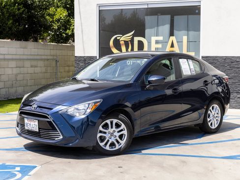 Used 2018 Toyota Yaris iA FWD image 7