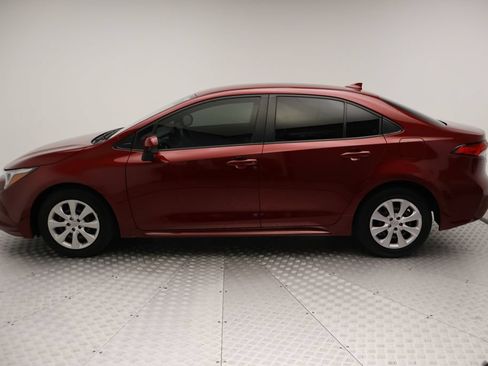 Used 2025 Toyota Corolla LE FWD image 12