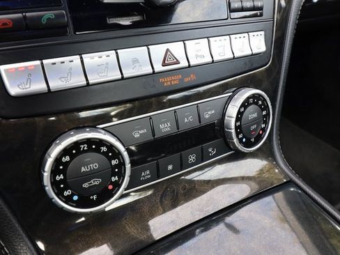 Used 2013 Mercedes-Benz SL 550 image 8