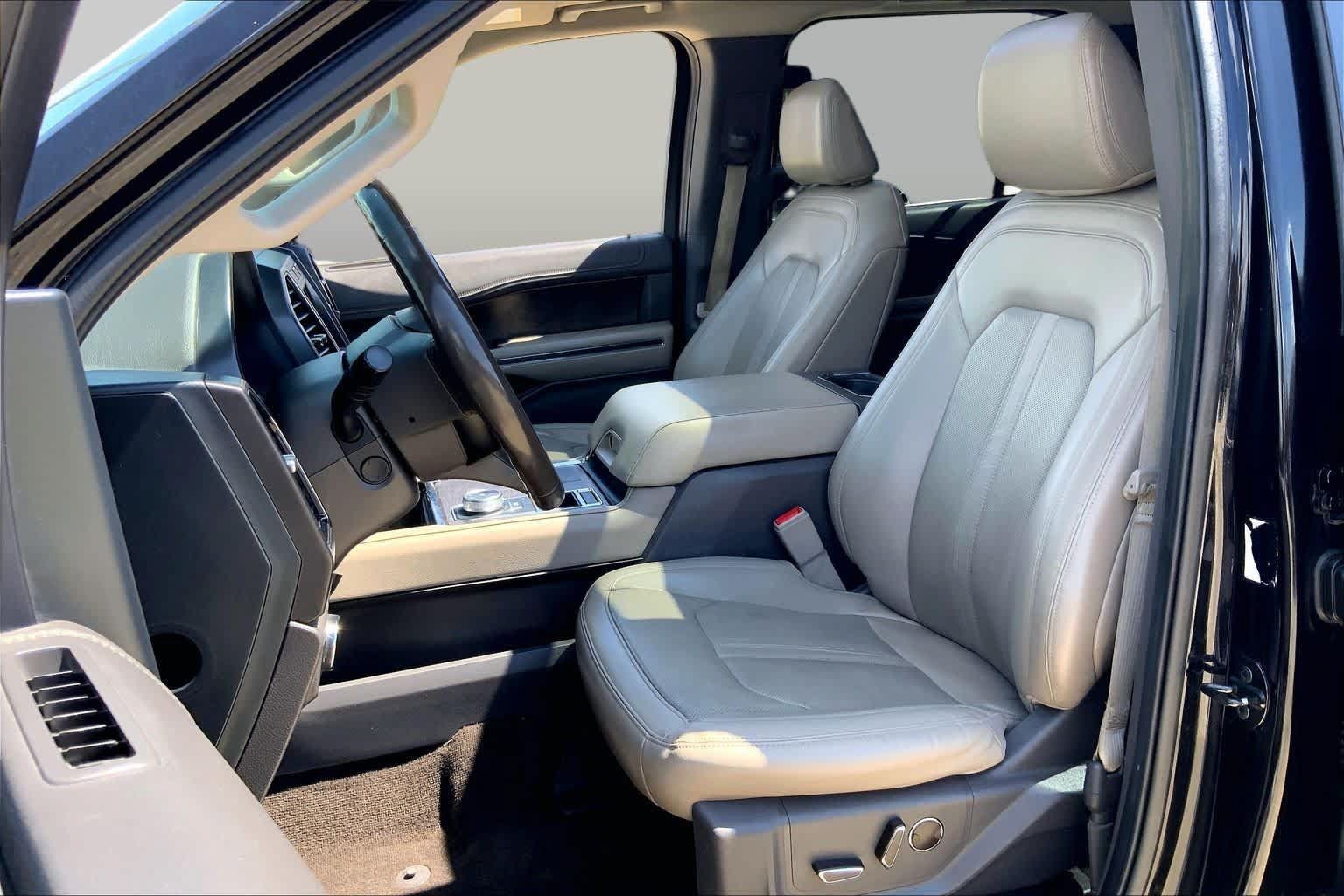 Used 2021 Ford Expedition Max Limited RWD image 8