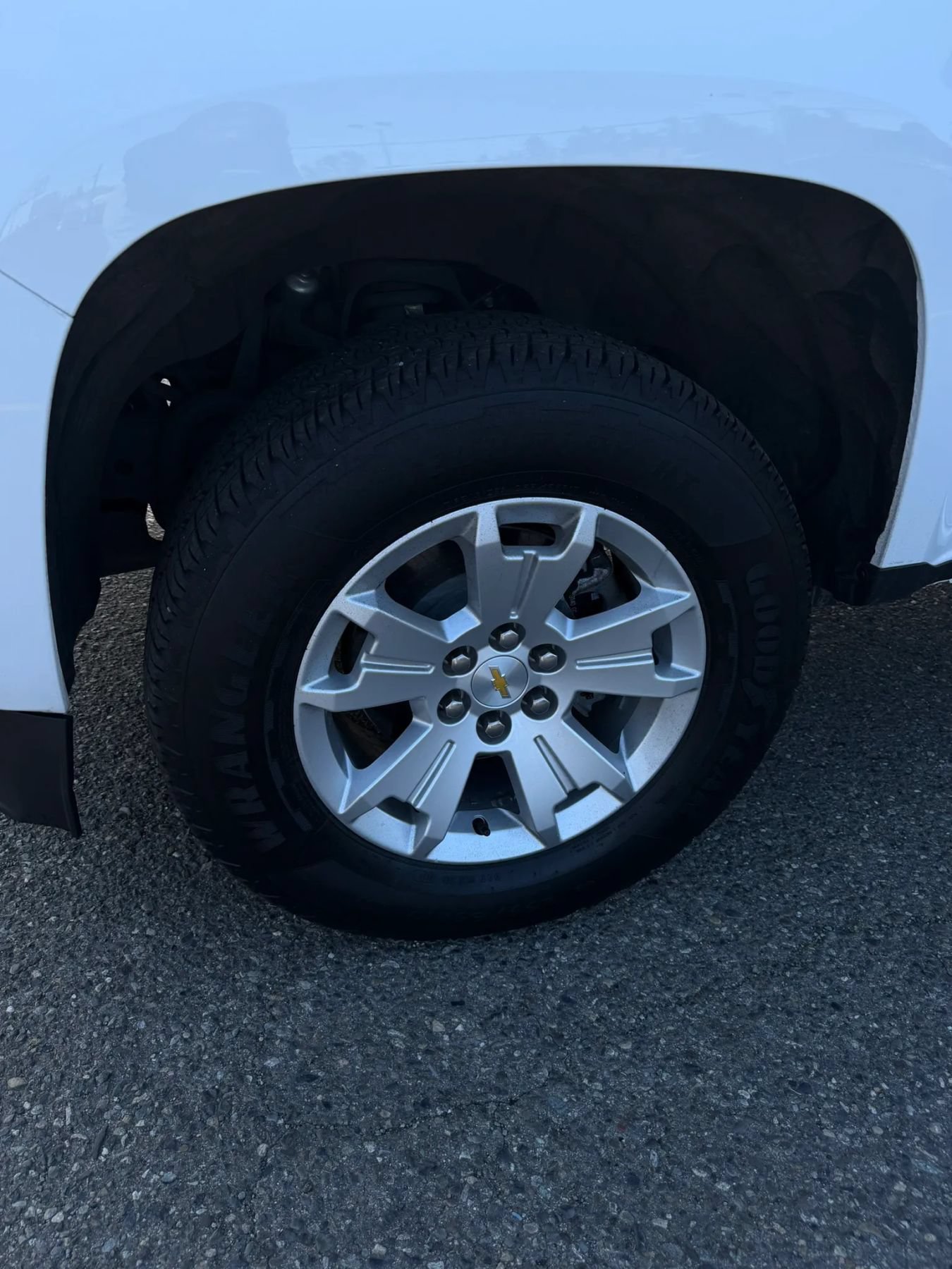 Used 2022 Chevrolet Colorado LT w/ Fleet Safety Package AWD/4WD image 12