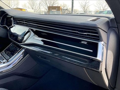 Used 2025 Audi Q7 3.0T Premium Plus image 21