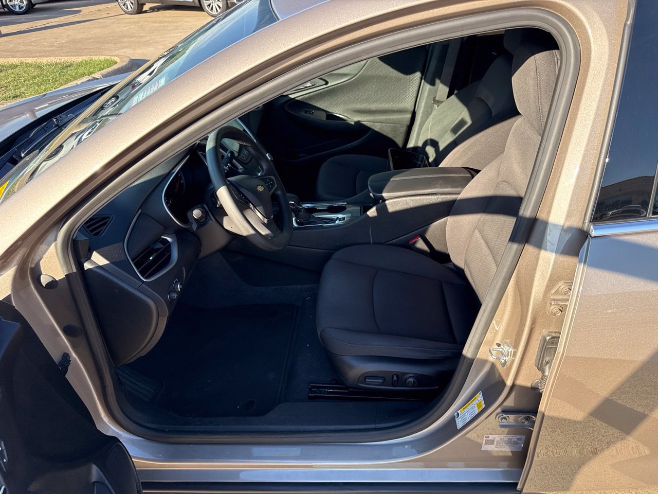 Used 2023 Chevrolet Malibu LT FWD image 20