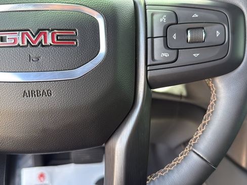 Used 2024 GMC Yukon AT4 w/ AT4 Premium Plus Package AWD/4WD image 15