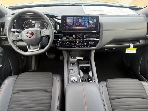 New 2026 Nissan Pathfinder Rock Creek image 11