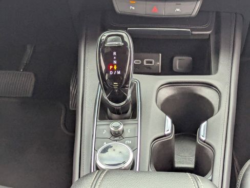 Used 2024 Cadillac XT4 Premium Luxury image 21