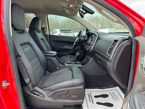 Used 2016 GMC Canyon SLE image 18