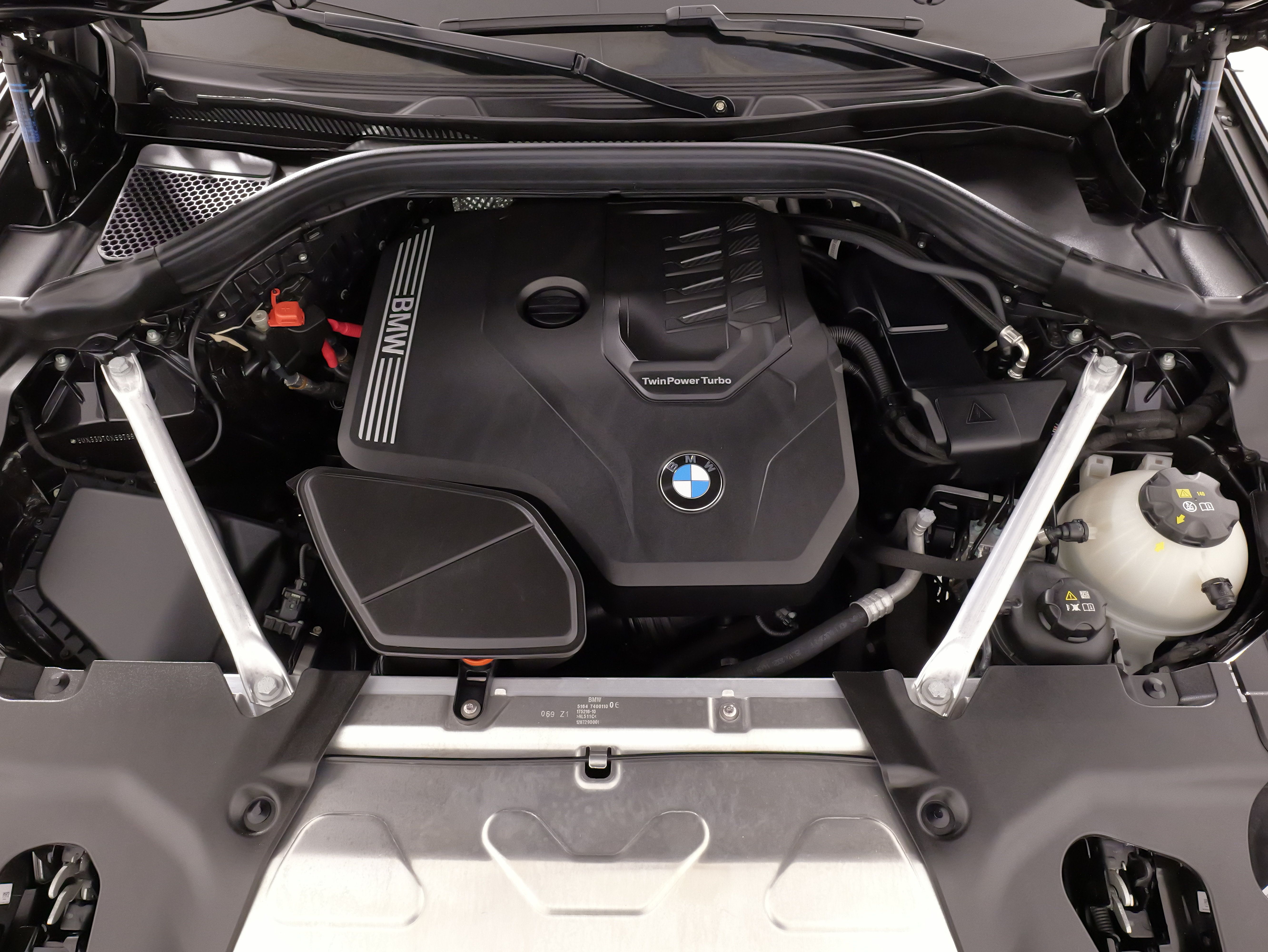 Used 2025 BMW X4 xDrive30i AWD/4WD image 53