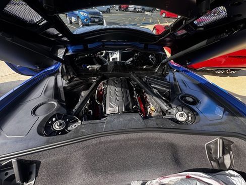 Used 2020 Chevrolet Corvette Stingray Preferred Cpe w/ 2LT Preferred Equipment Group image 8