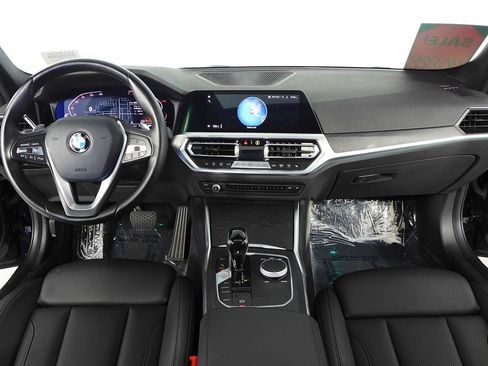 Used 2022 BMW 330i Sedan w/ Driving Assistance Package RWD image 25