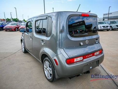 Used 2011 Nissan Cube 1.8 SL w/ SL Preferred Pkg FWD image 3