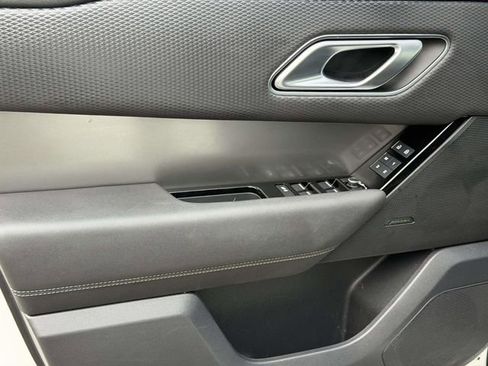 Used 2023 Land Rover Range Rover Velar S image 12