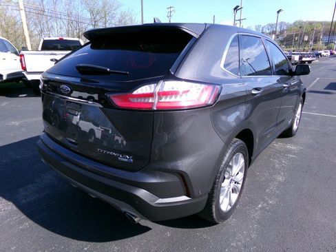 Used 2019 Ford Edge Titanium w/ Equipment Group 301A AWD/4WD image 9