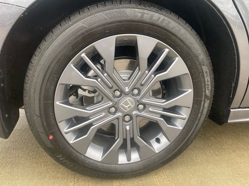 Certified 2026 Honda Odyssey Touring image 26
