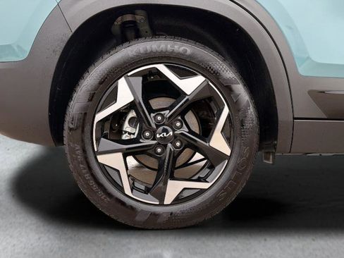 Used 2025 Kia Seltos S image 13