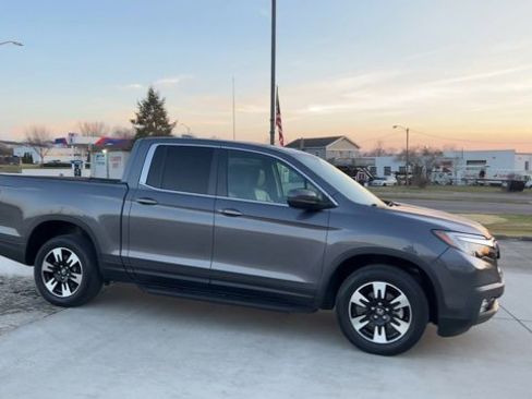 Used 2020 Honda Ridgeline RTL image 2