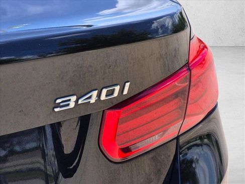 Used 2017 BMW 340i Sedan RWD image 6