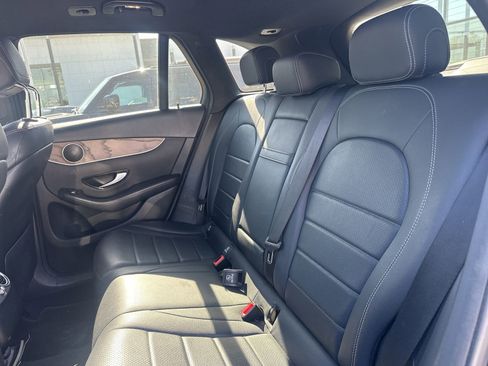 Used 2019 Mercedes-Benz GLC 300 image 14