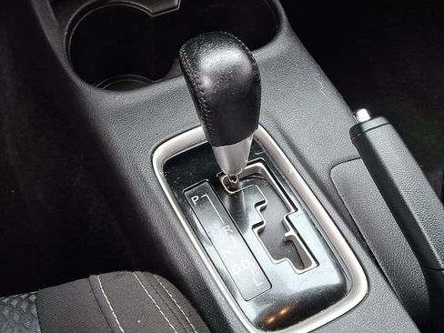 Used 2016 Mitsubishi Outlander ES image 19