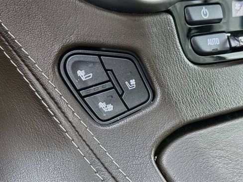 Used 2017 Chevrolet Tahoe Premier AWD/4WD image 21