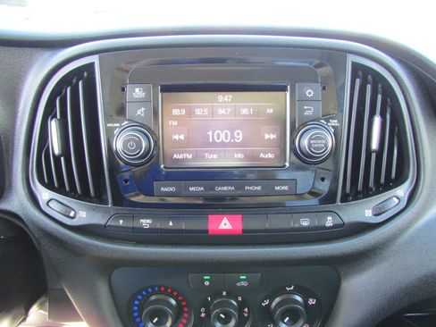 Used 2022 RAM ProMaster City Tradesman w/ Mopar Trailer Tow Group FWD image 23