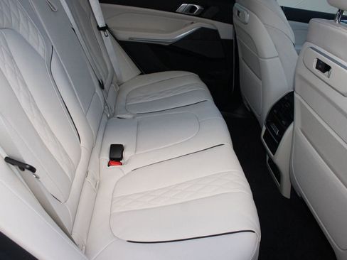 New 2026 BMW X5 sDrive40i image 33