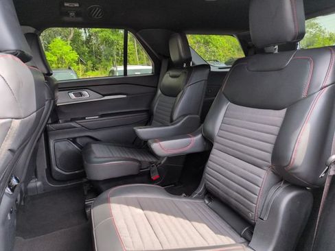 Certified 2026 Ford Explorer ST-Line AWD/4WD image 27