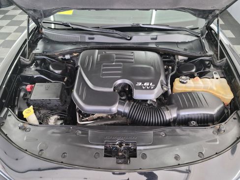 Used 2015 Dodge Charger SXT w/ AWD Premium Group image 32