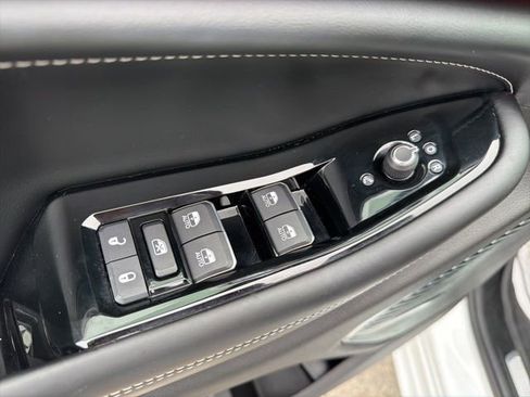 Used 2021 Jeep Grand Cherokee L Overland image 19