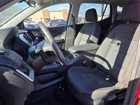 Used 2023 GMC Terrain SLE image 10