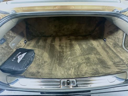 Used 2011 Bentley Mulsanne RWD image 60