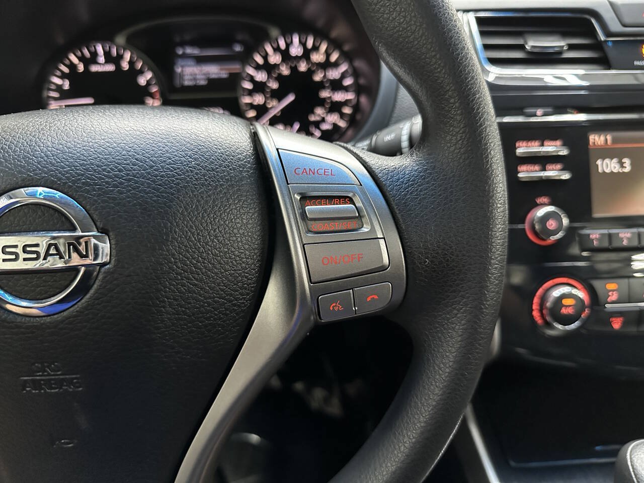 Used 2014 Nissan Altima 2.5 S w/ Display Audio Package FWD image 22