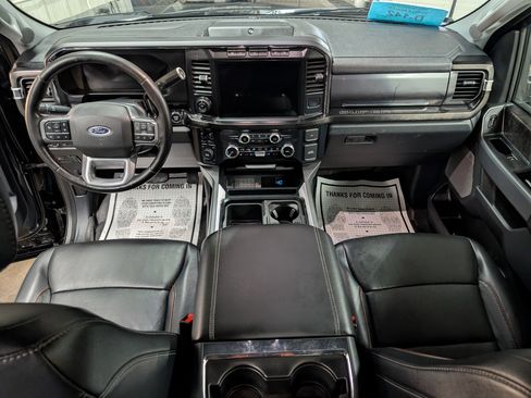 Used 2023 Ford F350 Lariat w/ Tow Technology Package image 11