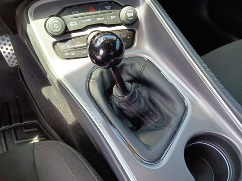 Used 2019 Dodge Challenger R/T Scat Pack RWD image 17