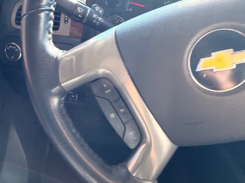 Used 2010 Chevrolet Avalanche LTZ AWD/4WD image 20