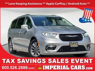 Used 2021 Chrysler Pacifica Touring-L FWD video 1