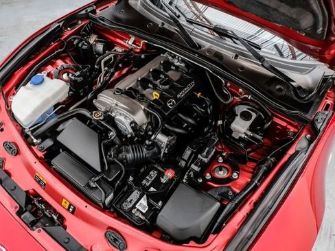 Used 2016 MAZDA MX-5 Miata Grand Touring image 34